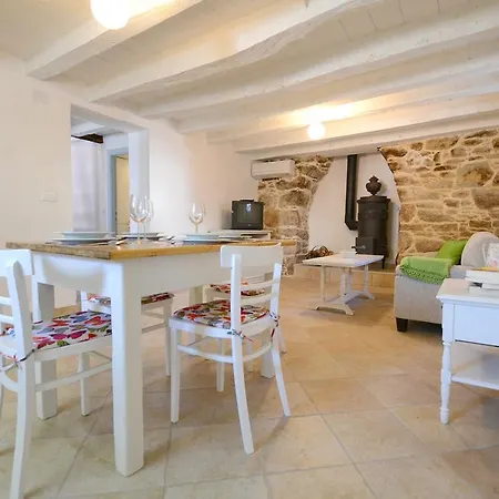Holiday home Nono Frane *